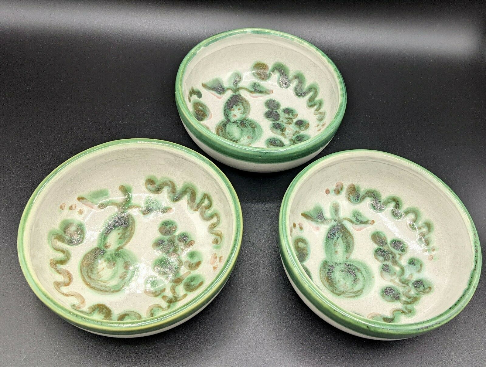 Set Of 3 M.a. Hadley Pottery Pears & Grapes Cereal Bowl 5 1/2” Diameter